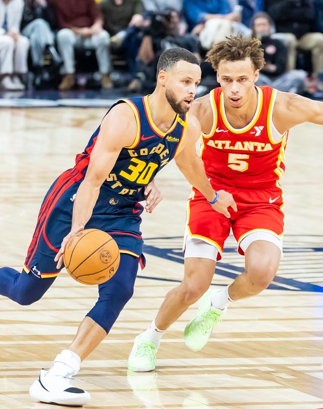 （体育）篮球——NBA常规赛：勇士胜老鹰-4.jpg