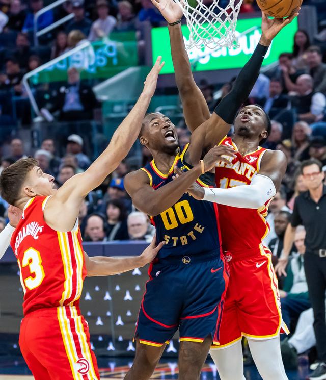 （体育）篮球——NBA常规赛：勇士胜老鹰-8.jpg
