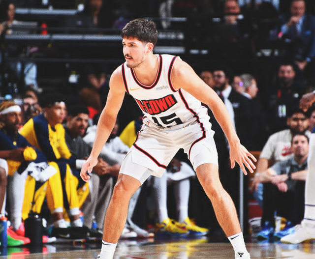 NBA常规赛：火箭17分大胜步行者避连败 申京31+12伊森11+9+6断-6.jpg