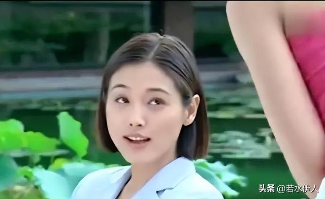 低调的4对明星夫妻，两对是国家一级演员，多人从校服到婚纱-6.jpg