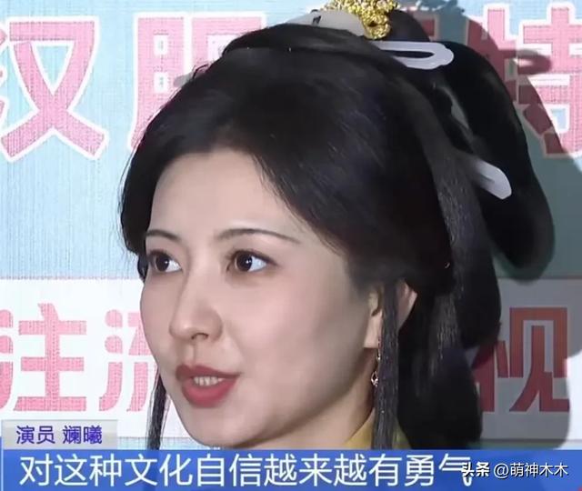 央视高清镜头下的女明星，整容脸和原生脸差别大，一眼就看出痕迹-7.jpg