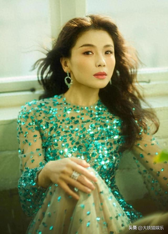 这是咋了？这些女明星前脚还在被夸“颜值回春”，后脚脸就垮了-1.jpg