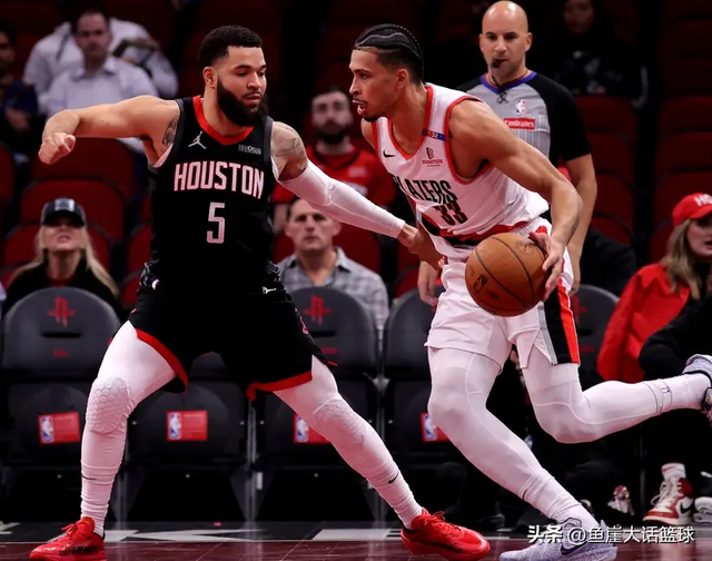 NBA最新排名！勇士惊险守住第一，湖人渔翁得利，2队直接搅乱西部-4.jpg