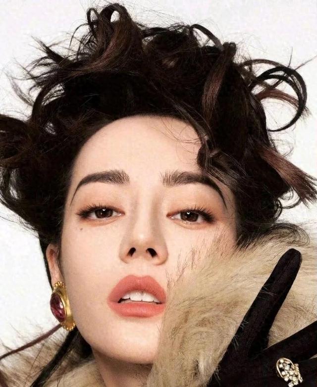 内娱断层顶流明星，肖战迪丽热巴登顶，杨紫第9李现第4王一博第3-1.jpg
