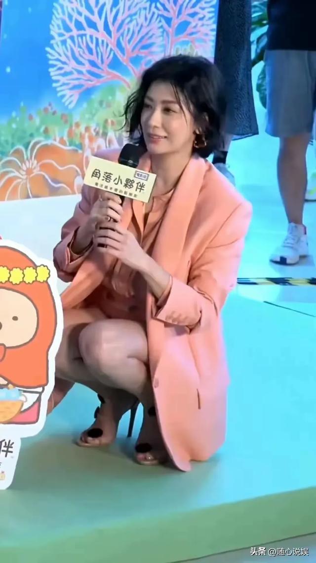 无滤镜大揭秘：明星真实颜值与状态大赏-11.jpg