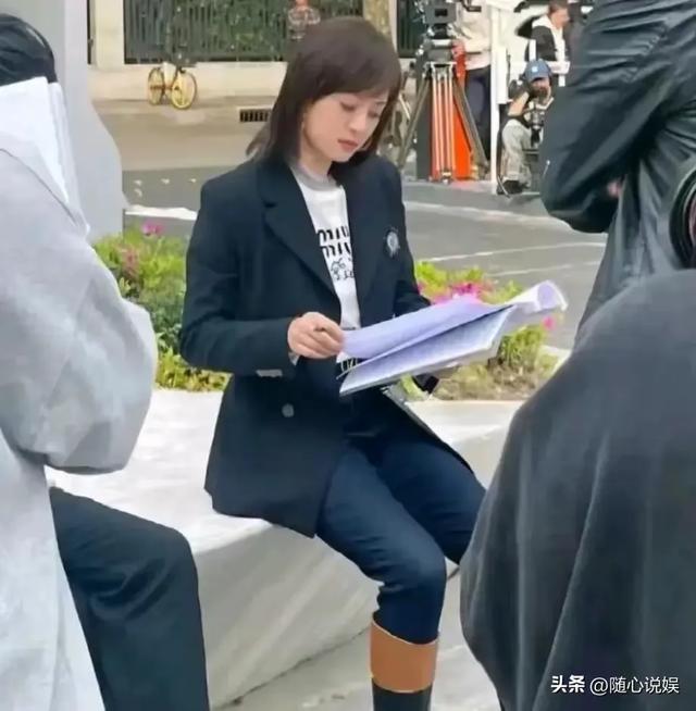 无滤镜大揭秘：明星真实颜值与状态大赏-16.jpg
