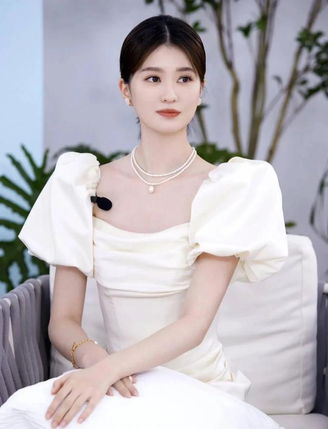 内娱家世显赫、非富即贵的六位女明星，你知道都有谁吗？-2.jpg