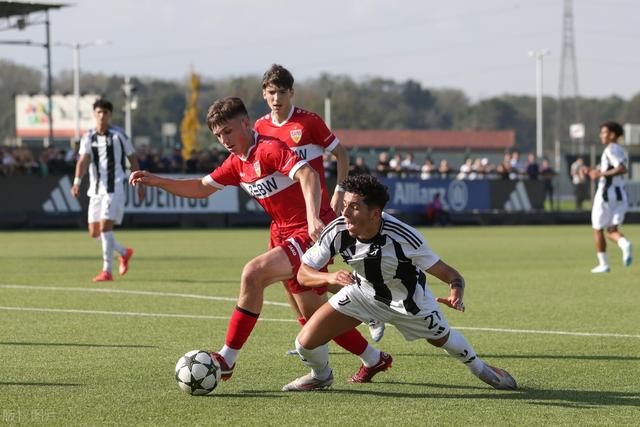 11.27【今日足球】光州FCVS申花 红星VS斯图加特 卡迪夫VS女王-2.jpg