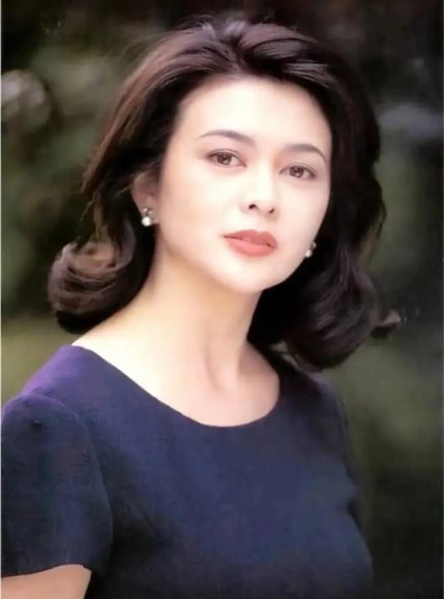 我国上个世纪最让人魂牵梦萦的十大女明星-2.jpg