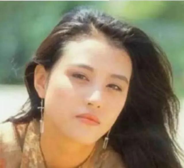 我国上个世纪最让人魂牵梦萦的十大女明星-5.jpg