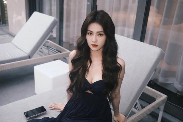 最受欢迎10位女明星-4.jpg