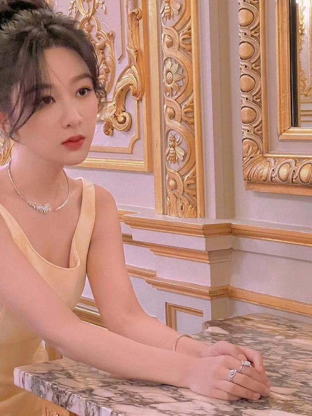最受欢迎10位女明星-9.jpg