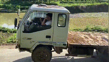 11张搞笑动图，你的笑点有多高，你能面无表情的看完吗？-3.jpg