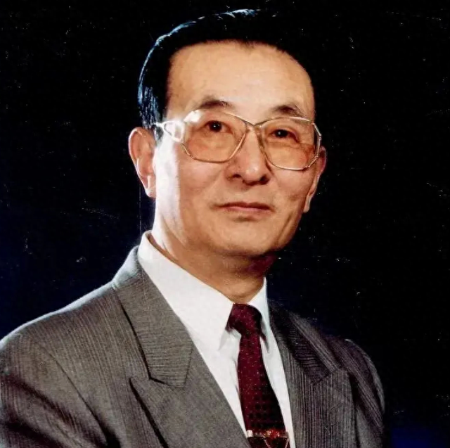 12月刚到，已有40位明星去世，多位脸熟叫不上名字，最大101岁-1.jpg