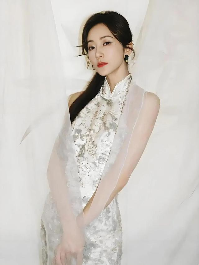 内娱最干净的10位女明星，不傍大款，不当小三，个个都是大美女-22.jpg