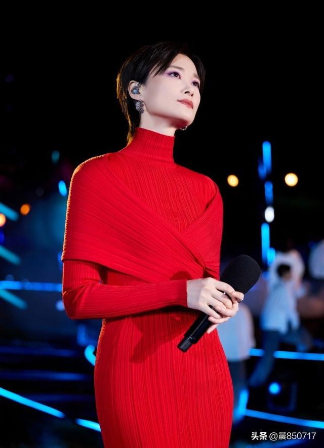 内娱最干净的10位女明星，不傍大款，不当小三，个个都是大美女-6.jpg