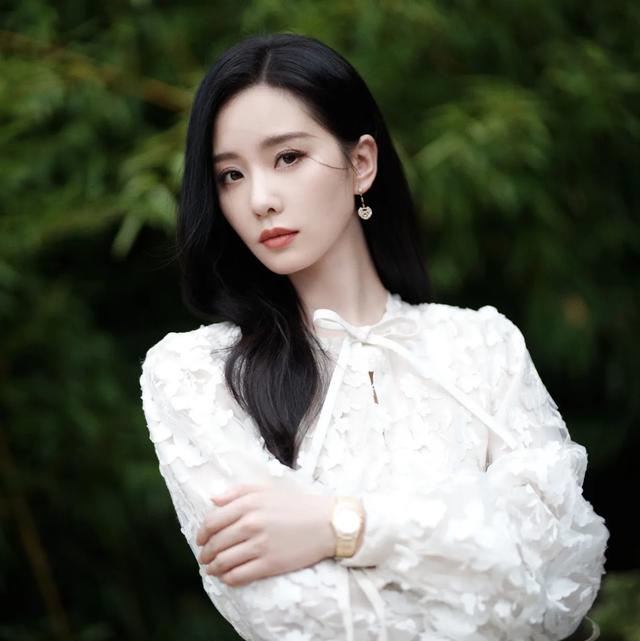 内娱最干净的10位女明星，不傍大款，不当小三，个个都是大美女-15.jpg