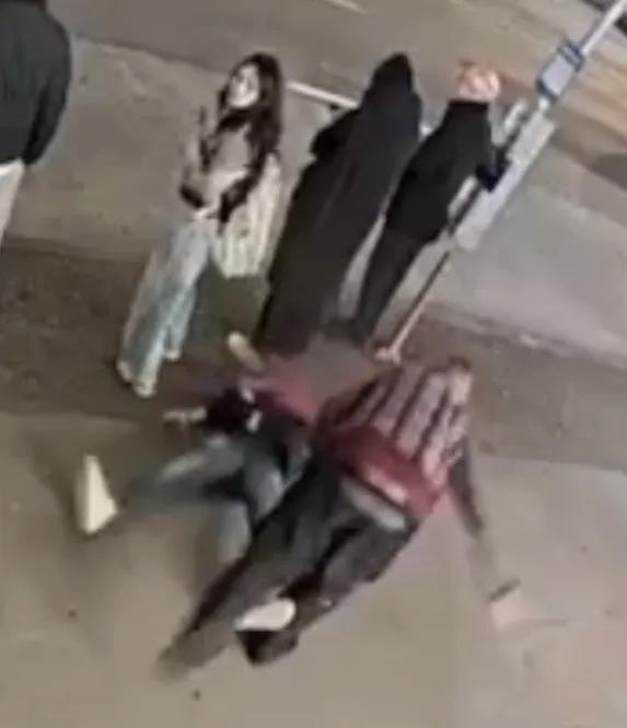突爆枪声 多人被捅!温哥华闹市暴力袭击!警惕此“高风险”性侵犯!-4.jpg