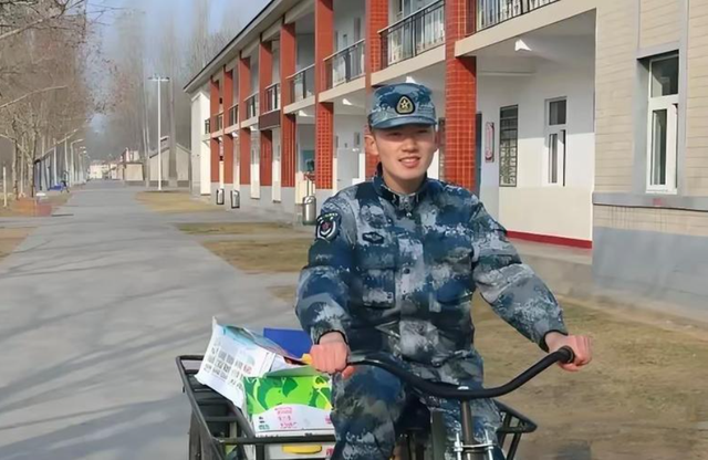 部队给养员到底叫“上司”还是“上士”？海军老兵认为是“上士”-6.jpg