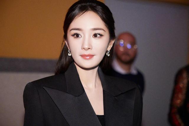 镜头探星品：杨幂弃礼胡歌失位，明星真相究竟几何？-3.jpg
