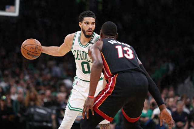 3日NBA前瞻：湖人力争双杀森林狼 詹姆斯能否找回三分准星？-1.jpg