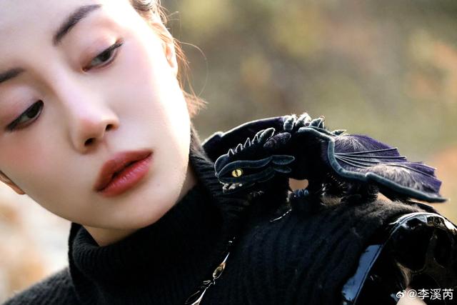 美女明星-10.jpg