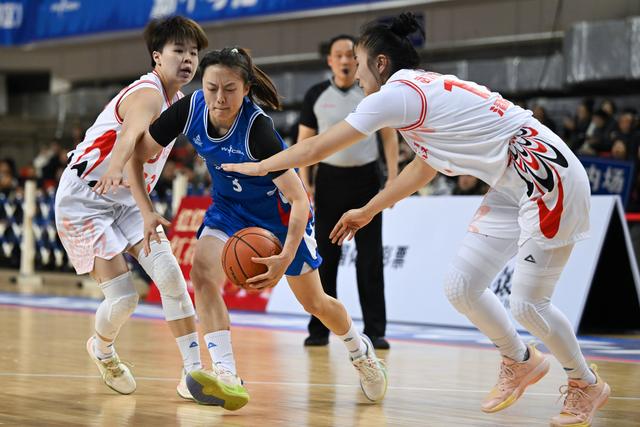 （体育）篮球——WCBA常规赛：黑龙江上东胜武汉盛帆黄鹤-8.jpg