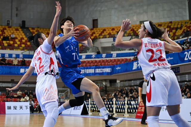 （体育）篮球——WCBA常规赛：黑龙江上东胜武汉盛帆黄鹤-12.jpg