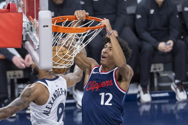 （体育）篮球——NBA常规赛：森林狼胜快船-5.jpg