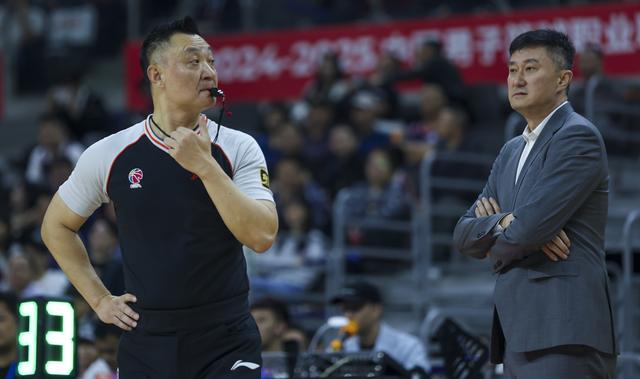 #（体育）篮球——CBA常规赛：广东东阳光不敌江苏肯帝亚-4.jpg