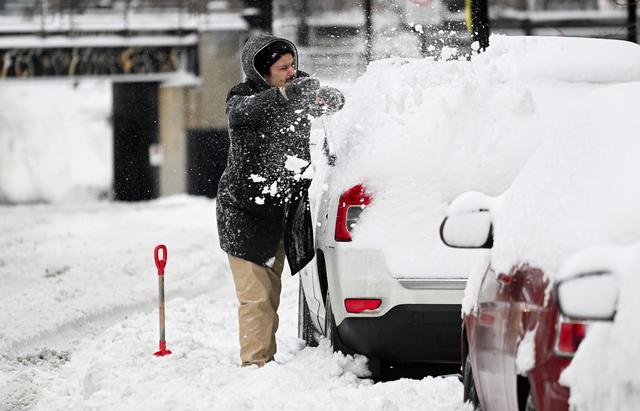 （外代一线）加拿大蒙特利尔降雪-3.jpg