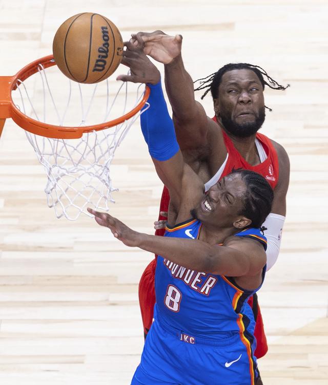 （体育）篮球——NBA常规赛：猛龙不敌雷霆-5.jpg