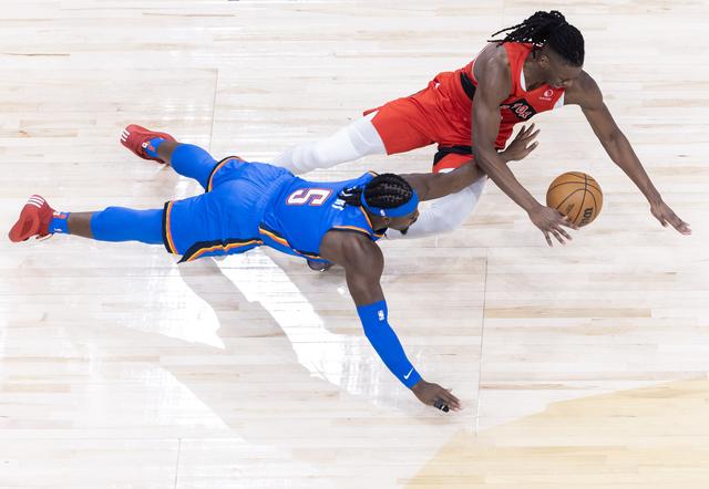 （体育）篮球——NBA常规赛：猛龙不敌雷霆-9.jpg