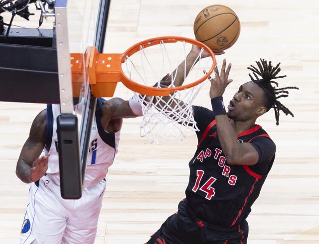 （体育）篮球——NBA常规赛：猛龙不敌独行侠-5.jpg