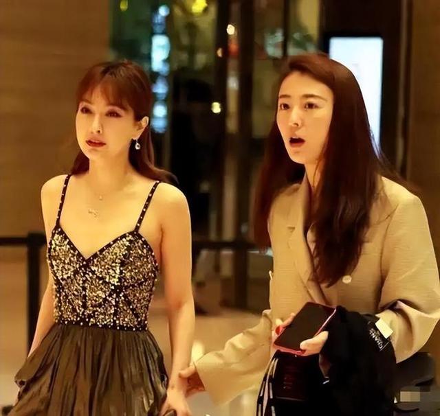 明星被素人抢风头？丞磊同框输了，热巴身材比不过，倪妮颜值被秒-13.jpg
