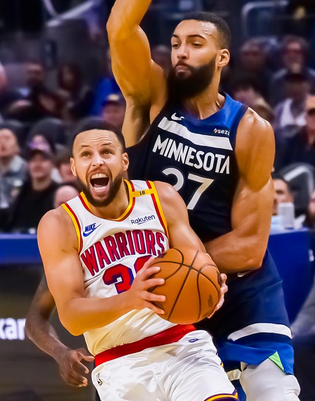 （体育）篮球——NBA常规赛：勇士胜森林狼-3.jpg