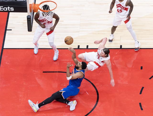 （体育）篮球——NBA常规赛：猛龙不敌尼克斯-3.jpg