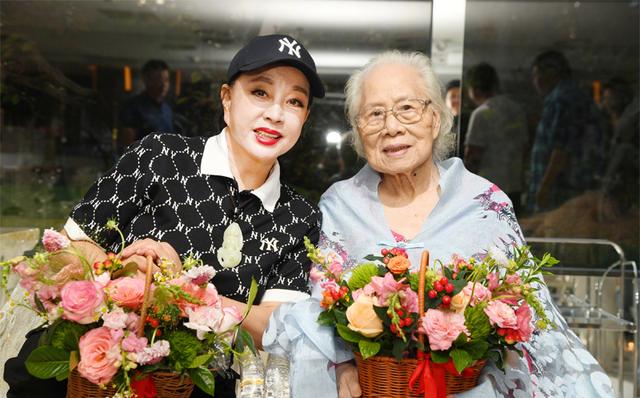 20位高寿健在女明星 最年长的已有103岁 王晓棠真美丽 郭兰英好慈祥-44.jpg