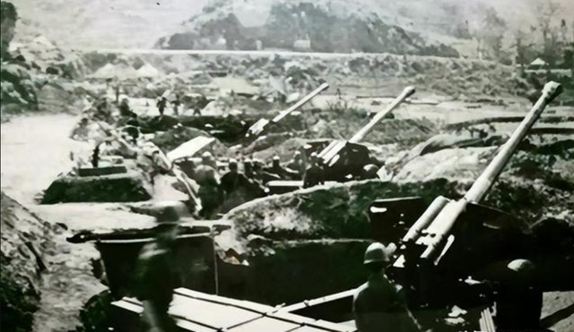 79年战果第一的163师，没打过仗的官兵刚到边境时也是状况百出-1.jpg