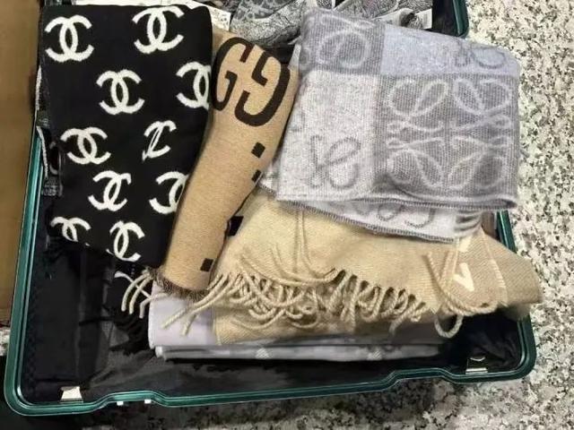 查走私查出“海关全瞎符”！网友：这可能是今年看见最搞笑的新闻-2.jpg