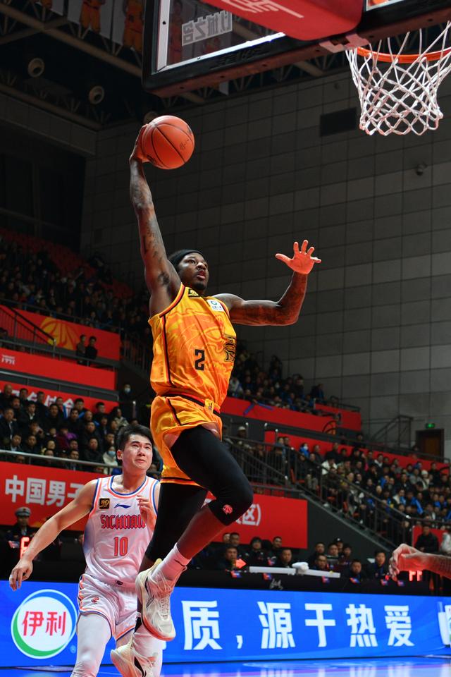 #（体育）篮球——CBA常规赛：江苏肯帝亚胜四川丰谷酒业-7.jpg