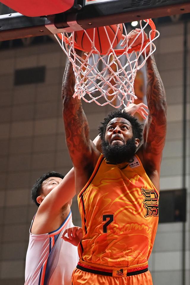 #（体育）篮球——CBA常规赛：江苏肯帝亚胜四川丰谷酒业-17.jpg