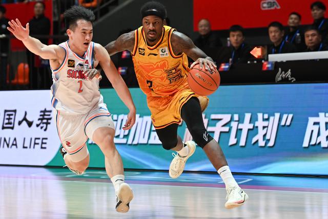 #（体育）篮球——CBA常规赛：江苏肯帝亚胜四川丰谷酒业-19.jpg