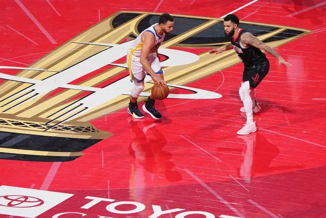 《2024 篮球传奇！火箭险胜勇士，打破 15 连败魔咒晋级 NBA 杯四强》-2.jpg