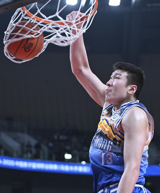 （体育）篮球——CBA常规赛：新疆伊力特胜辽宁本钢-14.jpg