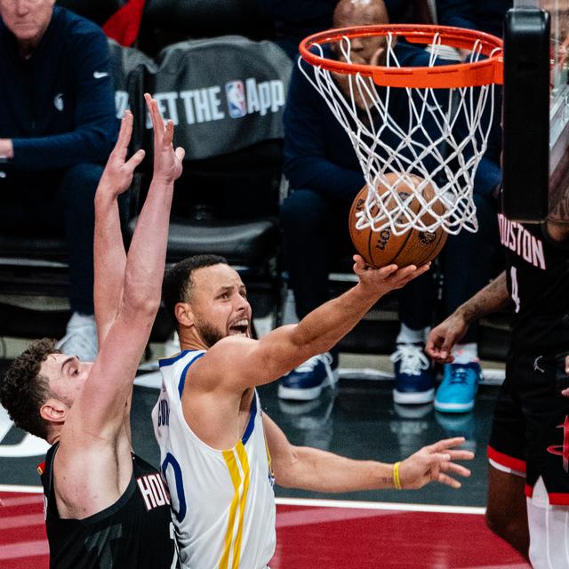（体育）篮球——NBA杯赛：火箭胜勇士 晋级半决赛-2.jpg