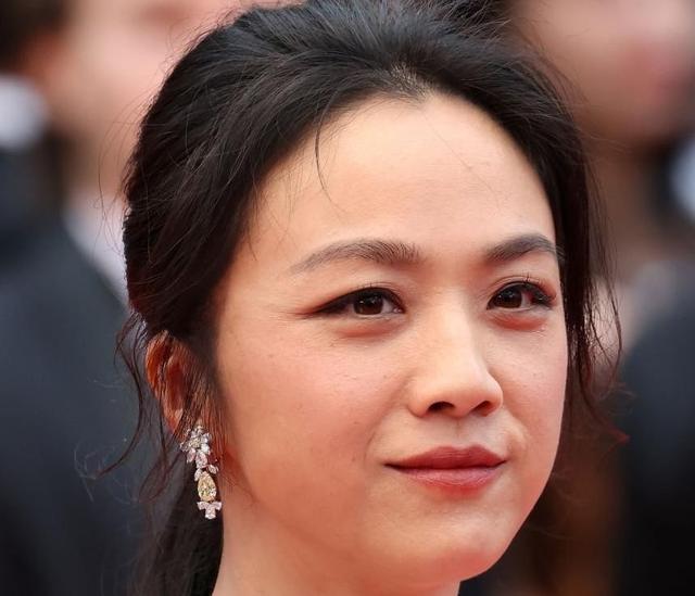 外媒镜头堪比照妖镜！明星真实颜值全曝光，一个个老到认不出-2.jpg