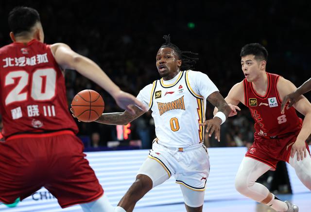 （体育）篮球——CBA常规赛：北京北汽不敌山西汾酒(2)-4.jpg