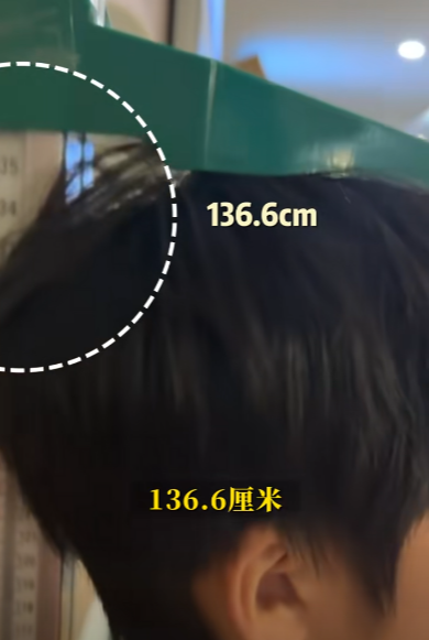 明星夫妇自曝！已焦虑2年，副作用很大-2.jpg