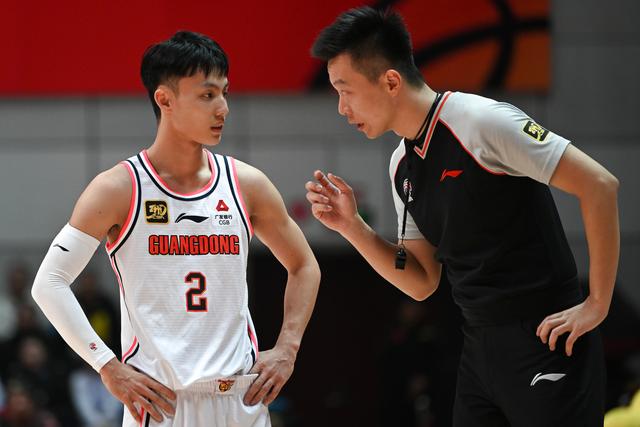#（体育）篮球——CBA常规赛：江苏肯帝亚队不敌广东东阳光队-5.jpg